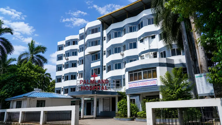 Palmland Hospital building exterior